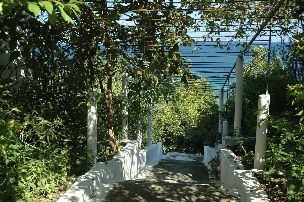 Studios Andreas บูเกริ ภายนอก รูปภาพ